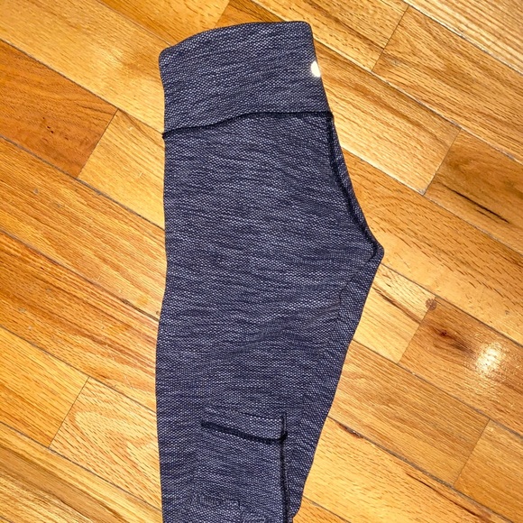 Grey and black lululemon leggings - Picture 2 of 2